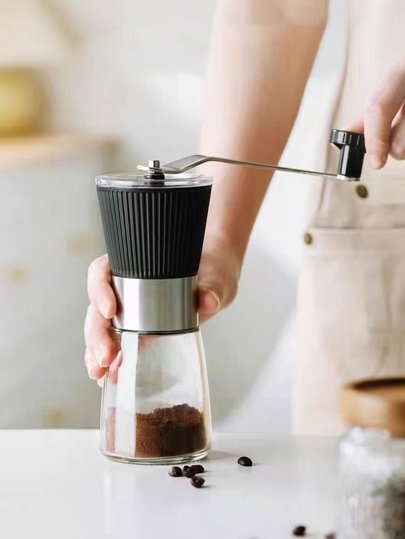 مطحنة يدوية للقهوة